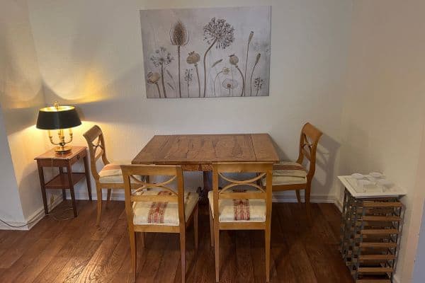 Prenájom bytu 2-izbový 60 m², Wiesbaden, Hesensko Prenájom bytu 2-izbový 60 m², Wiesbaden, Hesensko