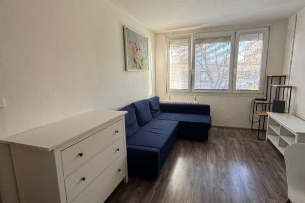 Prenájom bytu 2-izbový 42 m², Novodvorská, Praha Prenájom bytu 2-izbový 42 m², Novodvorská, Praha