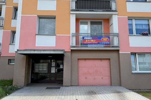 Predaj bytu 3-izbový 78 m², Brožíkova, Hradec Králové Predaj bytu 3-izbový 78 m², Brožíkova, Hradec Králové