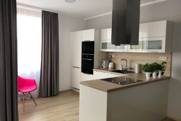 Predaj bytu 2-izbový 57 m², Laudonova, Praha Predaj bytu 2-izbový 57 m², Laudonova, Praha