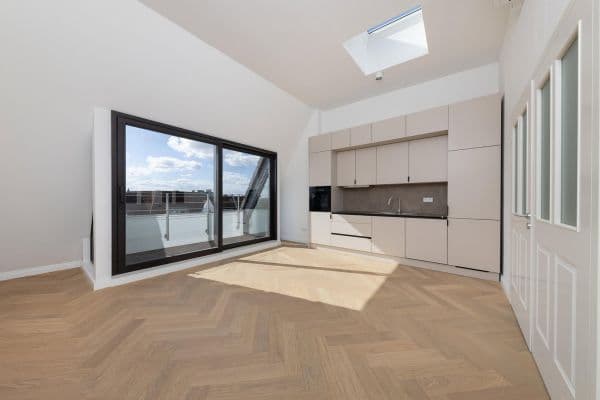 Prenájom bytu 2-izbový 51 m², Schöneberger Str. 9, Berlin, Berlín Prenájom bytu 2-izbový 51 m², Schöneberger Str. 9, Berlin, Berlín