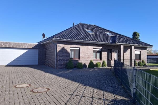 Predaj domu 175 m², pozemek 711 m², Barsinghausen Predaj domu 175 m², pozemek 711 m², Barsinghausen