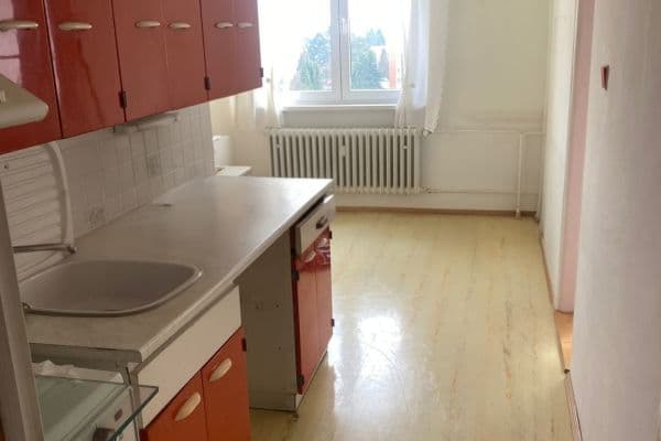 Predaj bytu 3-izbový 60 m², Lidická, Karlovy Vary Predaj bytu 3-izbový 60 m², Lidická, Karlovy Vary