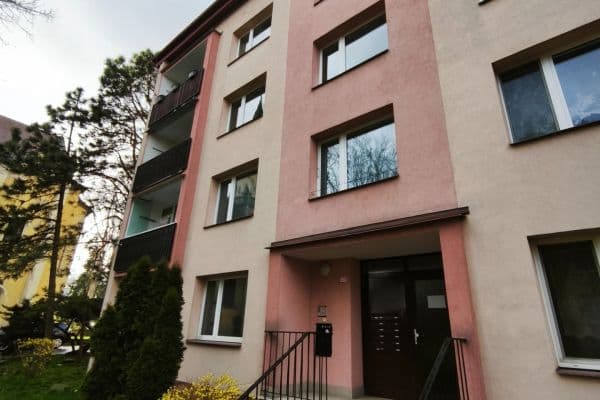 Predaj bytu 1-izbový 37 m², Krušnohorská, Chlumec Predaj bytu 1-izbový 37 m², Krušnohorská, Chlumec