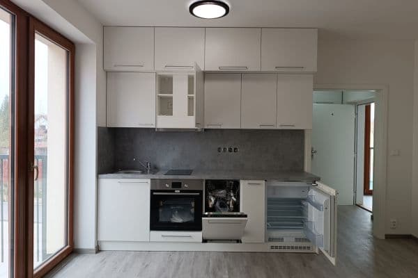 Prenájom bytu 1-izbový 35 m², Prokopa Velikého, Český Brod, Středočeský kraj Prenájom bytu 1-izbový 35 m², Prokopa Velikého, Český Brod, Středočeský kraj