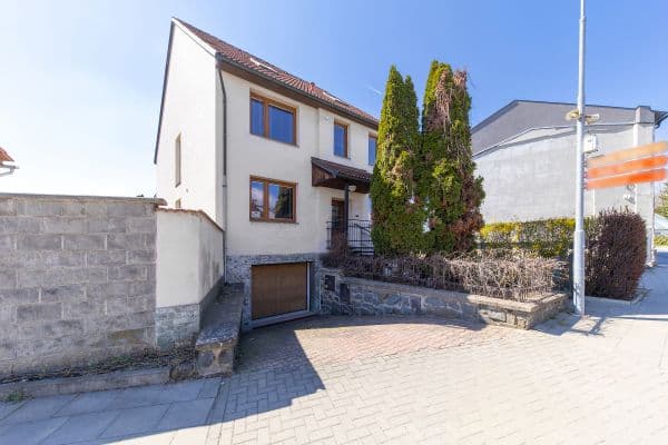 Predaj domu 370 m², pozemek 493 m², Heydukova, Predaj domu 370 m², pozemek 493 m², Heydukova,