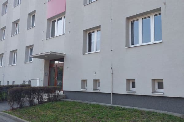 Predaj bytu 3-izbový 70 m², Slovenská, Chrudim Predaj bytu 3-izbový 70 m², Slovenská, Chrudim
