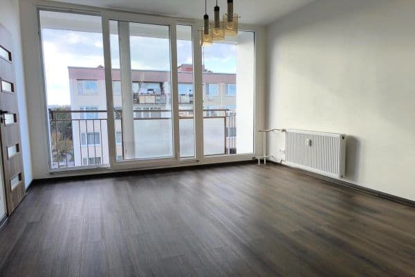Predaj bytu 3-izbový 67 m², Lohniského, Praha Predaj bytu 3-izbový 67 m², Lohniského, Praha