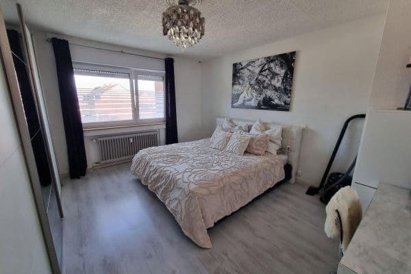 Predaj bytu 3-izbový 80 m², Eifelring 75, Euskirchen Predaj bytu 3-izbový 80 m², Eifelring 75, Euskirchen