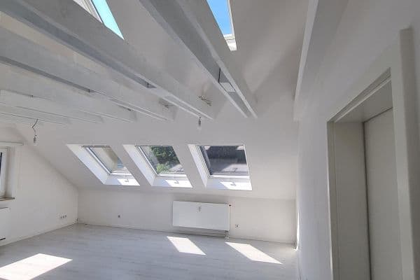 Prenájom bytu 2-izbový 67 m², Nürnberg, Bavorsko Prenájom bytu 2-izbový 67 m², Nürnberg, Bavorsko