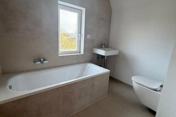Predaj domu 130 m², pozemek 510 m², Kleinfischlingen Predaj domu 130 m², pozemek 510 m², Kleinfischlingen