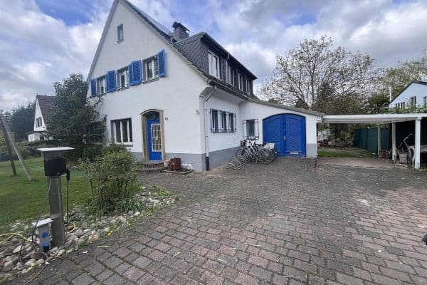 Predaj domu 180 m², pozemek 920 m², Duisburg Predaj domu 180 m², pozemek 920 m², Duisburg