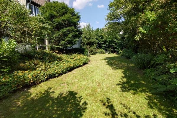 Predaj domu 170 m², pozemek 617 m², Meerbusch Predaj domu 170 m², pozemek 617 m², Meerbusch