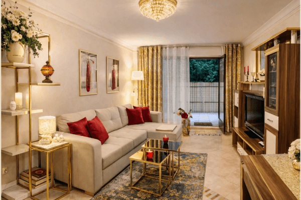 Prenájom bytu 3-izbový 114 m², Hamburg Prenájom bytu 3-izbový 114 m², Hamburg