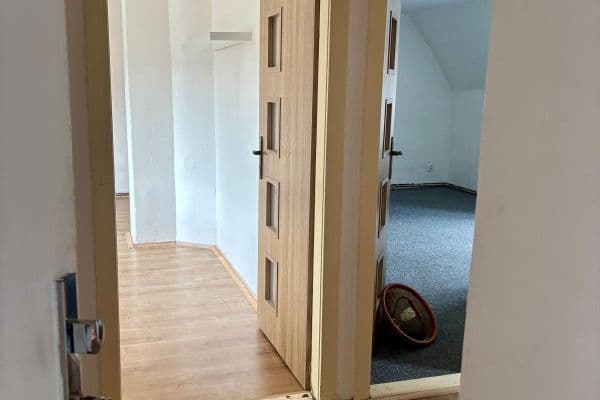 Prenájom bytu 2-izbový 56 m², Podkrušnohorská, Litvínov Prenájom bytu 2-izbový 56 m², Podkrušnohorská, Litvínov