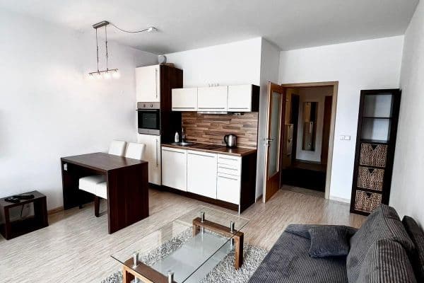 Prenájom bytu 1-izbový 41 m², Vorařská, Praha Prenájom bytu 1-izbový 41 m², Vorařská, Praha