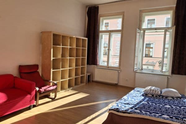 Prenájom bytu 2-izbový 53 m², Táboritská, Praha Prenájom bytu 2-izbový 53 m², Táboritská, Praha