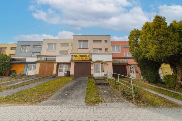 Predaj domu 73 m², pozemek 300 m², Šafaříkova, Valašské Meziříčí Predaj domu 73 m², pozemek 300 m², Šafaříkova, Valašské Meziříčí