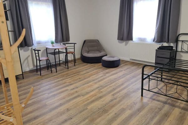 Prenájom bytu 1-izbový 35 m², Pfullingen Prenájom bytu 1-izbový 35 m², Pfullingen