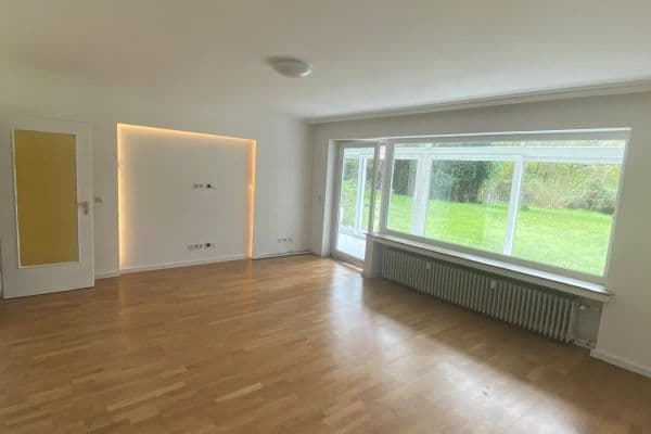 Prenájom bytu 2-izbový 78 m², Düsseldorf, Severné Porýnie - Westfálsko Prenájom bytu 2-izbový 78 m², Düsseldorf, Severné Porýnie - Westfálsko