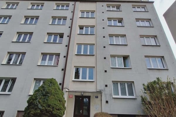 Prenájom nebytového priestoru 20 m², Pod Královkou, Praha Prenájom nebytového priestoru 20 m², Pod Královkou, Praha