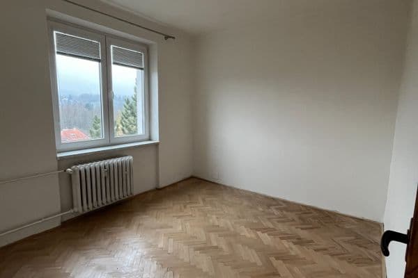 Prenájom bytu 3-izbový 62 m², Pod Svahem, Tachov Prenájom bytu 3-izbový 62 m², Pod Svahem, Tachov