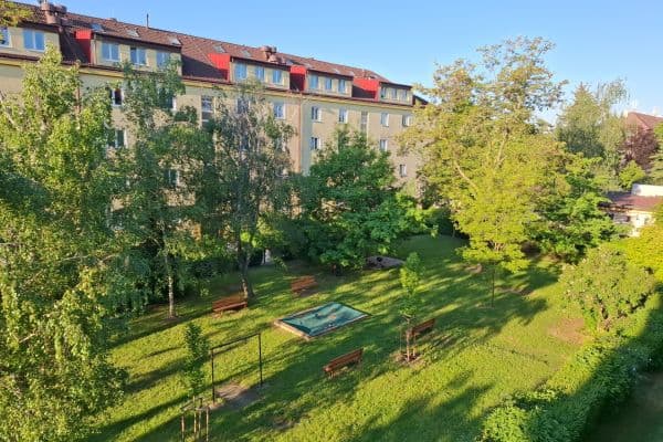 Prenájom bytu 2-izbový 57 m², Dvouletky, Praha Prenájom bytu 2-izbový 57 m², Dvouletky, Praha