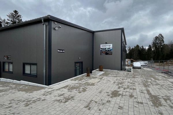 Prenájom nebytového priestoru 800 m², Benzstraße 15, Schömberg Prenájom nebytového priestoru 800 m², Benzstraße 15, Schömberg