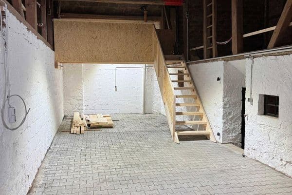 Prenájom nebytového priestoru 140 m², Büdingen Prenájom nebytového priestoru 140 m², Büdingen