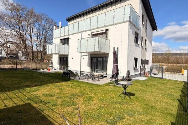 Prenájom bytu 4-izbový 125 m², Offenbach am Main, Hesensko Prenájom bytu 4-izbový 125 m², Offenbach am Main, Hesensko