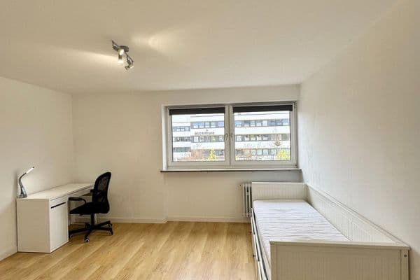 Prenájom bytu 1-izbový 80 m², Frankfurter Ring 14, München, Bavorsko Prenájom bytu 1-izbový 80 m², Frankfurter Ring 14, München, Bavorsko