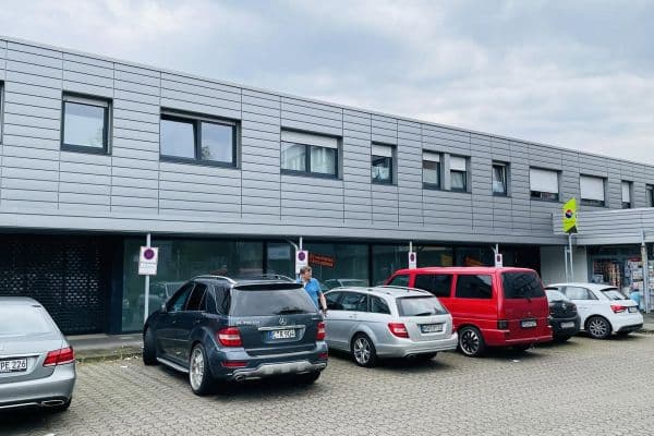 Predaj nebytového priestoru 701 m², Bürgermeister-Schmelzing-Str. 85-91, Kamp-Lintfort Predaj nebytového priestoru 701 m², Bürgermeister-Schmelzing-Str. 85-91, Kamp-Lintfort