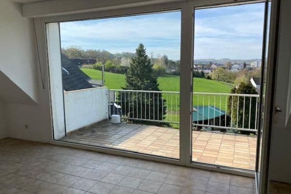 Predaj bytu 4-izbový 100 m², Fahrenberg 32a, Essen Predaj bytu 4-izbový 100 m², Fahrenberg 32a, Essen