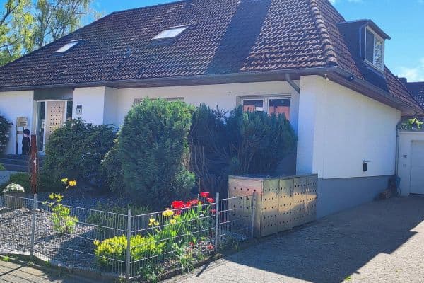 Predaj domu 297 m², pozemek 865 m², Ratingen Predaj domu 297 m², pozemek 865 m², Ratingen