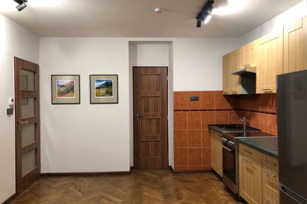Prenájom bytu 2-izbový 46 m², Žateckých, Praha Prenájom bytu 2-izbový 46 m², Žateckých, Praha