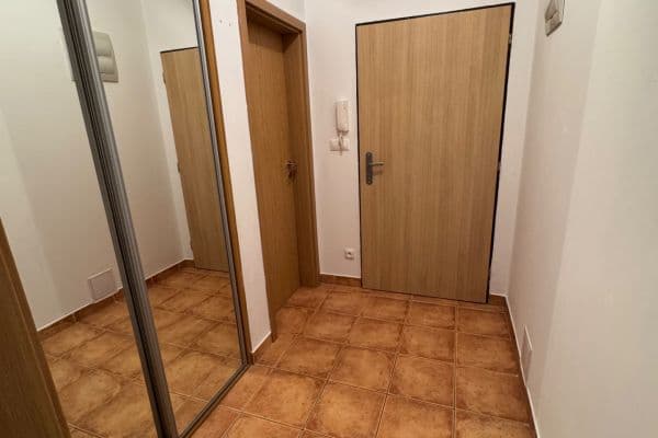 Prenájom bytu 2-izbový 52 m², U Ctěnického Potoka, Přezletice Prenájom bytu 2-izbový 52 m², U Ctěnického Potoka, Přezletice