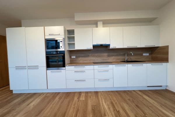 Prenájom bytu 1-izbový 29 m², Thomasova, Praha Prenájom bytu 1-izbový 29 m², Thomasova, Praha