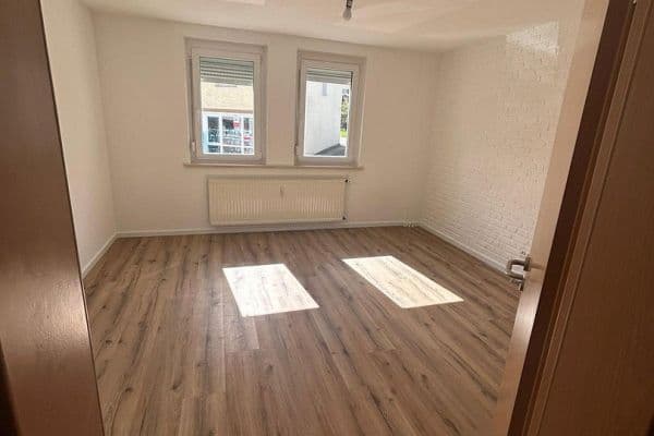 Prenájom bytu 1-izbový 29 m², Trossingen, Bádensko-Wurttembersko Prenájom bytu 1-izbový 29 m², Trossingen, Bádensko-Wurttembersko