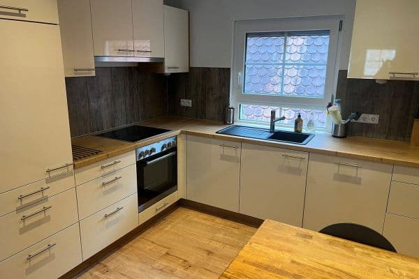 Prenájom bytu 4-izbový 110 m², Dorfbrunnenstr. 32, Wörth am Rhein Prenájom bytu 4-izbový 110 m², Dorfbrunnenstr. 32, Wörth am Rhein