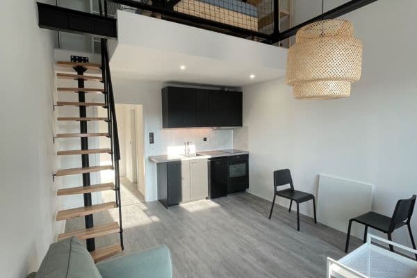 Prenájom bytu 1-izbový 40 m², Štefánikova, Brno Prenájom bytu 1-izbový 40 m², Štefánikova, Brno