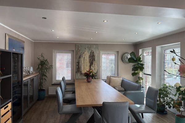 Predaj domu 220 m², pozemek 440 m², Krummhörn, Dolné Sasko Predaj domu 220 m², pozemek 440 m², Krummhörn, Dolné Sasko