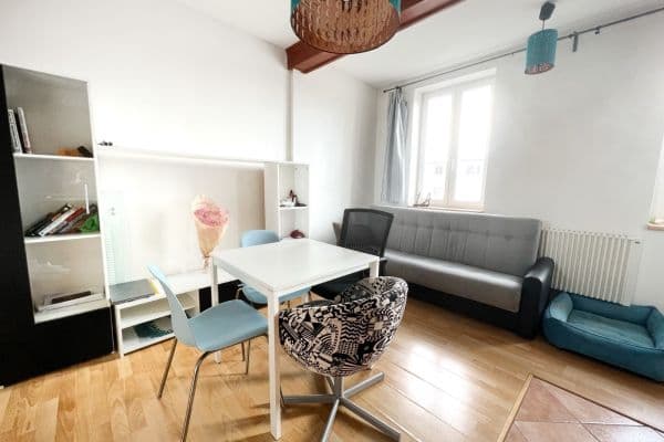 Prenájom bytu 2-izbový 42 m², Sevastopolská, Praha Prenájom bytu 2-izbový 42 m², Sevastopolská, Praha