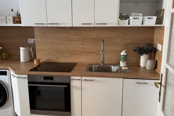 Prenájom bytu 2-izbový 67 m², Milady Horákové, Praha Prenájom bytu 2-izbový 67 m², Milady Horákové, Praha