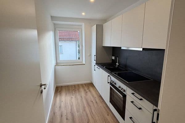 Prenájom bytu 3-izbový 63 m², Miltenbergstraße 18, Augsburg, Bavorsko Prenájom bytu 3-izbový 63 m², Miltenbergstraße 18, Augsburg, Bavorsko