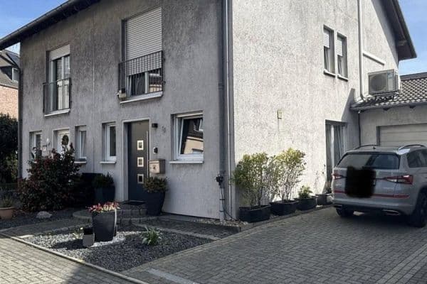 Predaj domu 145 m², pozemek 291 m², Duisburg, Severné Porýnie - Westfálsko Predaj domu 145 m², pozemek 291 m², Duisburg, Severné Porýnie - Westfálsko