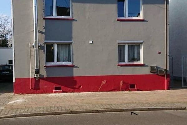 Predaj domu 140 m², pozemek 690 m², Ingelheim am Rhein Predaj domu 140 m², pozemek 690 m², Ingelheim am Rhein