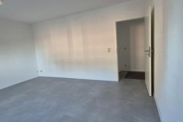 Prenájom bytu 3-izbový 83 m², Von-der-Mark-Str. 37, Duisburg, Severné Porýnie - Westfálsko Prenájom bytu 3-izbový 83 m², Von-der-Mark-Str. 37, Duisburg, Severné Porýnie - Westfálsko