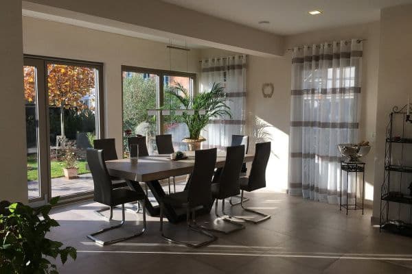 Prenájom domu 201 m², pozemek 436 m², Bad Vilbel Prenájom domu 201 m², pozemek 436 m², Bad Vilbel