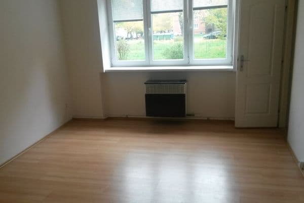 Prenájom bytu 2-izbový 60 m², Slavíčkova, Ostrava Prenájom bytu 2-izbový 60 m², Slavíčkova, Ostrava