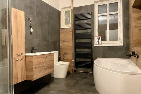 Prenájom bytu 2-izbový 70 m², Krokova, Ostrava Prenájom bytu 2-izbový 70 m², Krokova, Ostrava